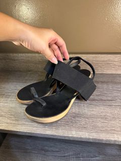 (Category: ) located in . Submitted by aliceabrera (Listing ID 1356713135, Image 1). Description: .