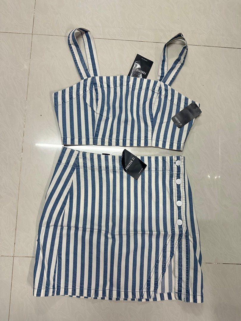 BNWT F21 Striped SET SIZE SMALL (Category: Sets or Coordinates) located in Binangonan. Submitted by wear.nudes (Listing ID 1356773533, Image 2). Description: What u see is what you get!! Very nice in person. W/ extra button .