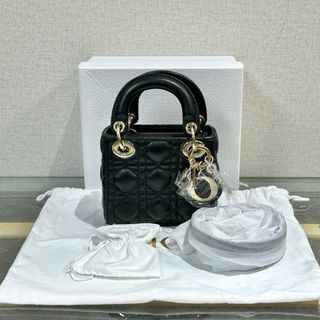 (Category: ) located in . Submitted by collynluxurybag (Listing ID 1356687639, Image 1). Description: .