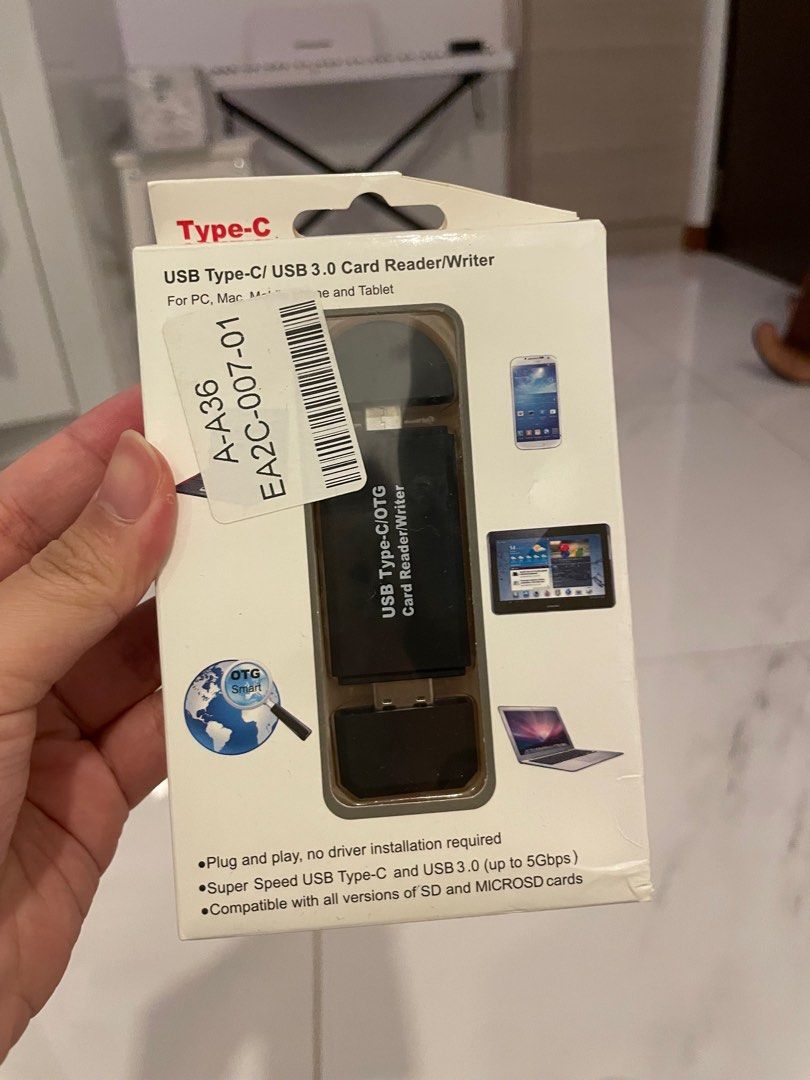 Card Reader Type C (Category: Cables & Adaptors) located in Singapore. Submitted by rachelle (Listing ID 1356793580, Image 1). Description: Self collect hillview.