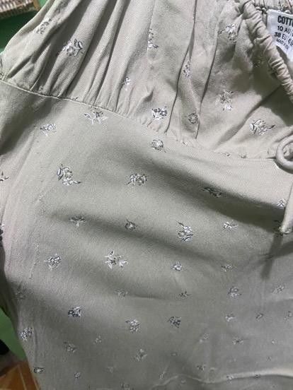 Cotton on skylar midi dress (Category: Dresses) located in Cavite. Submitted by dumplings12 (Listing ID 1356723984, Image 3). Description: Medium on tag but can fit xs-small super nice in actual!! used once only size 27 waistline in medida RFS: need funds for school purposes.