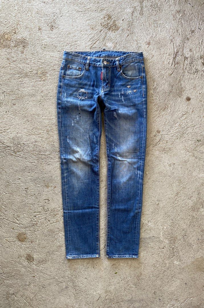 Dsquared2 Skinny Fit Jeans (Category: Jeans) located in Cabanatuan. Submitted by jamaicac (Listing ID 1356684957, Image 1). Description: Dsquared2 Skinny Jeans size: 32 inch Length: 40 inch Open Leg: 7 inch Mid Rise: 9 inch No issue 550 pesos Only.