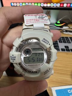 【日本製】 未使用】CASIO （100+ Baby-GフロッグマンBGW-102WC-2JR 時計