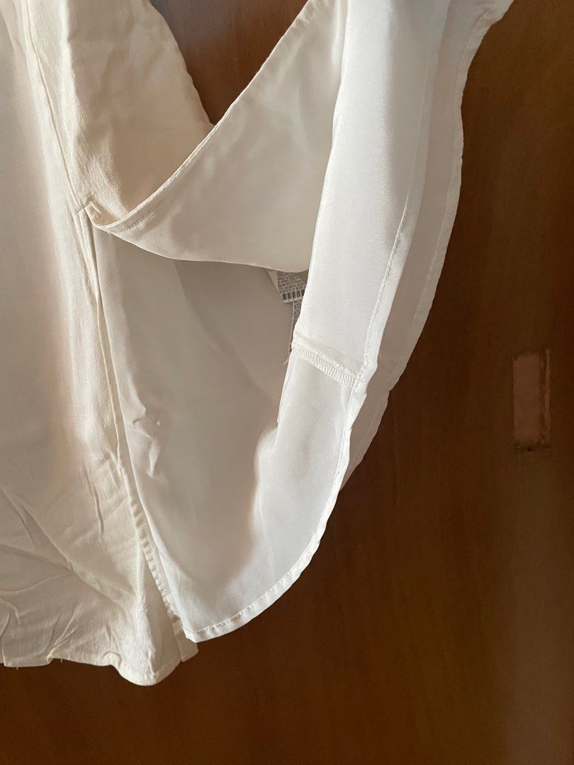 Forever21 White Shoulder Puff Dress (Category: Dresses) located in Manila. Submitted by cloudymondi (Listing ID 1356705637, Image 2). Description: Bought this from F21 for around 2,000 Used only once for an event. .