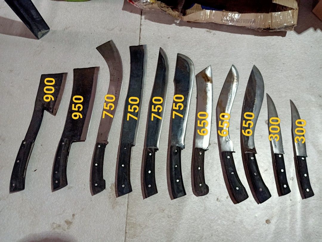 gulok itak bolo knife blade kutsilyo (Category: Knives & Chopping Boards) located in Batangas. Submitted by dunkin19 (Listing ID 1356627192, Image 3). Description: Gulok itak pang kawayan pang tabas pang kumpay pang buko bahala na kayo🤣✌️ deliver JRS or flash j&t or meet up batangas city pm lang sa detail may stock pa.