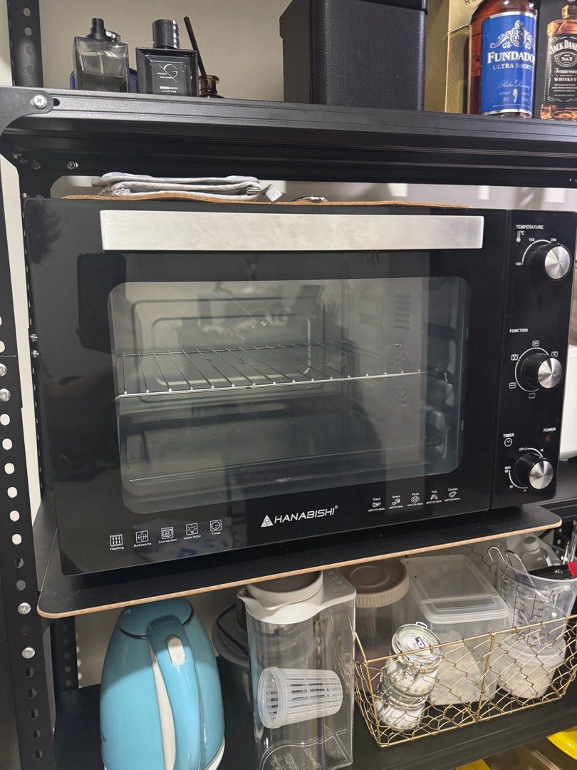 Hanabishi 55L Electric Oven (Category: Ovens & Toasters) located in Manila. Submitted by jay.moreno (Listing ID 1356761442, Image 1). Description: Hanabishi 55L Electric Oven Bought in November 2024 .
