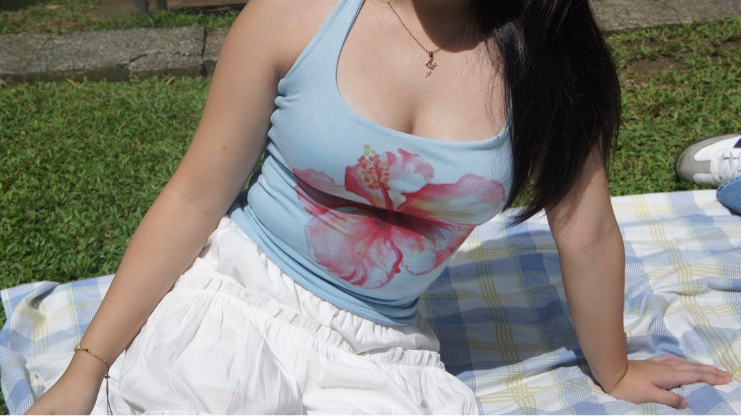 HIBISCUS SUMMER DOUBLE LINED HALTER TOPS (Category: Others Tops) located in Pasig City. Submitted by s0phiesells (Listing ID 1356745309, Image 2). Description: fixed price and mnl made! size: fits xs-m dm to order💞 @spirits.mnl on IG !!.