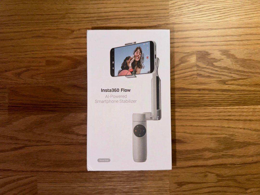Insta360 Flow - AI Powered Smartphone Stabilizer (Category: Mounts & Holders) located in Caloocan City. Submitted by hnry00 (Listing ID 1356723359, Image 1). Description: I was only able to use it once to test it on my phone. The item was purchased at JG Superstore in orange app in February 2025 for Php. 7,790.00 In the box 1 Insta360 Flow 1 Magnetic Phone Clamp 1 Grip Cover 1 Type-C to A Charging Cable 1 Protective Pouch 1 QuickStart Guide 1 War