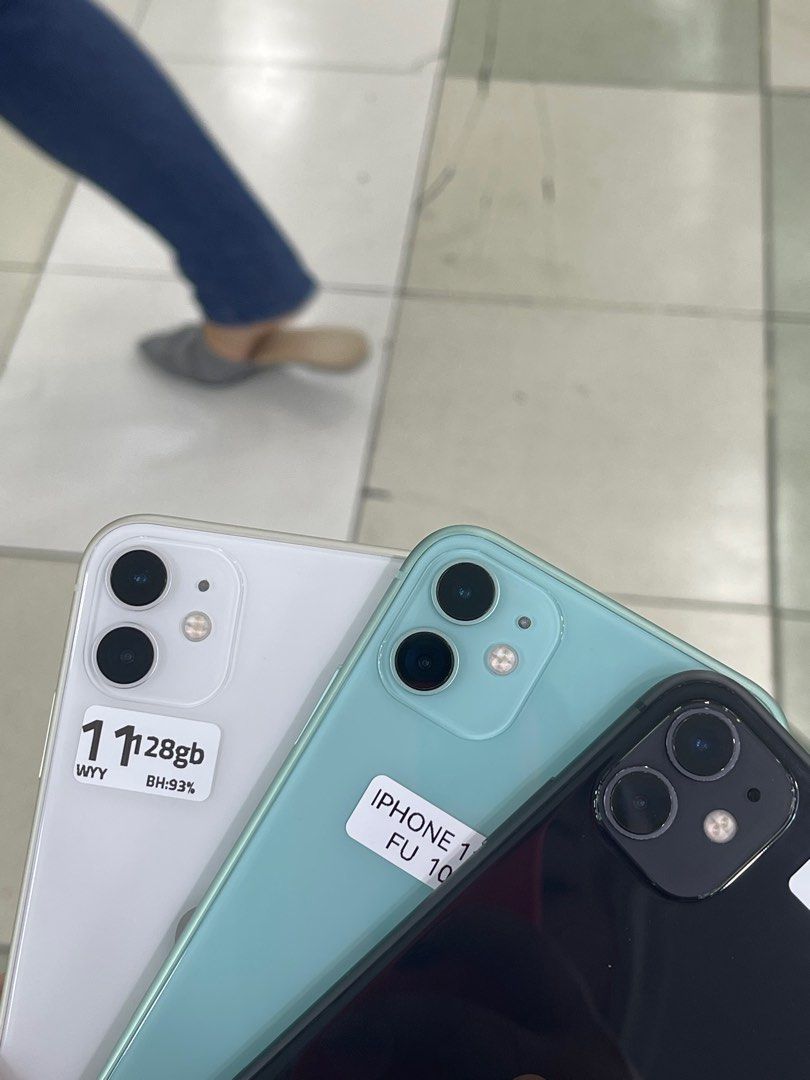 Iphone 11 128gb 90-100 Batt FU (Category: iPhone 11 Series) located in San Juan City. Submitted by javedsgadgetshop (Listing ID 1356670093, Image 2). Description: INSTALLMENT OPTIONS : SPAY LATER / GGIVES / CREDIT CARD! WE BUY AND SELL SO PWEDE MAGBINTA OR SWAP ! Quick Specs : 13,500 💵 Iphone 11 •128gb •NTC Variant •Good batt health •Factory Unlock •95% Smoothness •No hidden issue | No Repaired •100% Authentic | Not Refurbished •w/ OEM Charger &