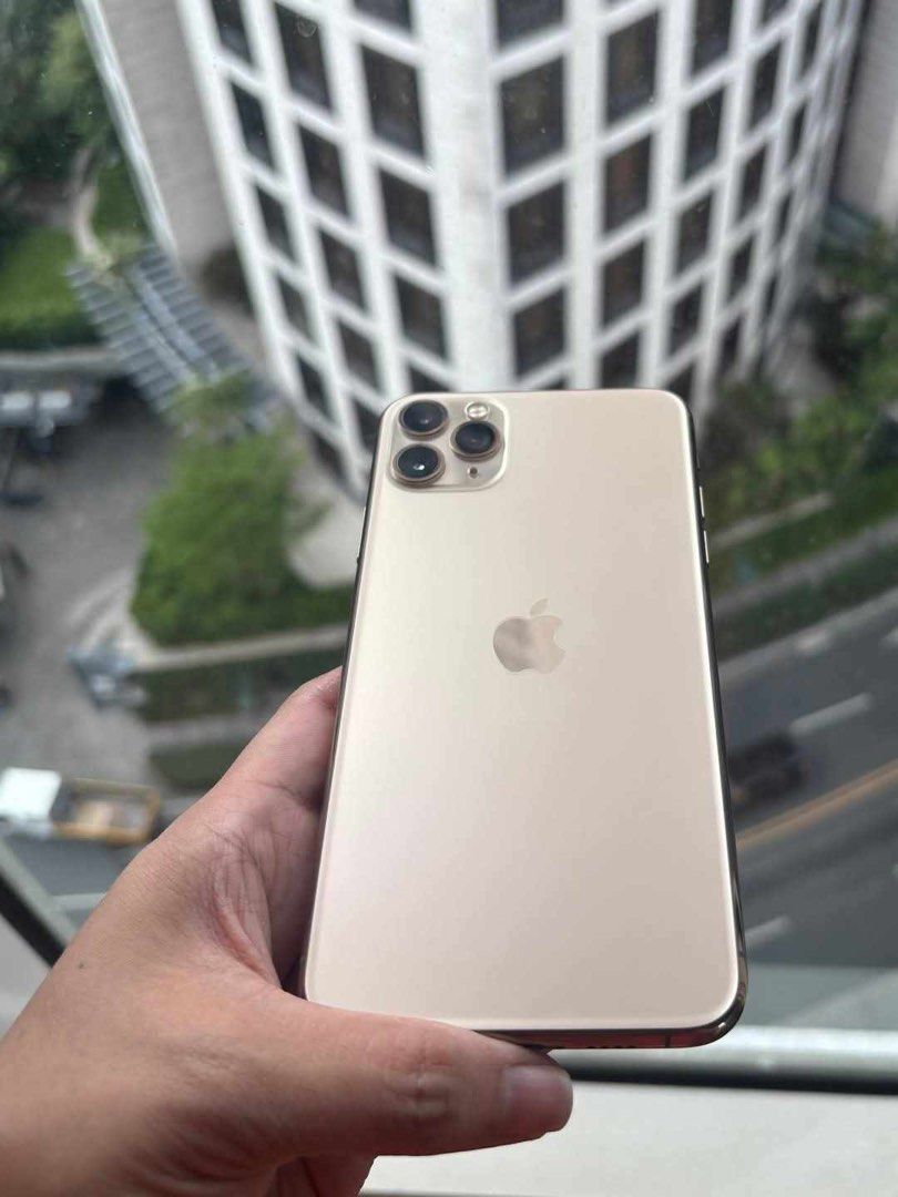 iPhone 11 Pro Max 256GB Rose Gold (Category: iPhone 11 Series) located in Manila. Submitted by promotion_co. (Listing ID 1356764336, Image 1). Description: 🔘 No SIM restrictions 🔘 In prestine condition 🔘 No scratches 🔘 Price is negotiable! 🔘 Can ship anywhere nationwide 🇵🇭 🔘 Can also do meetup 🔘 MOP: GCash, BPI, or Cash on Delivery 🔘 MOD: Lalamove or J&T Express 🔘 Item ID: PCI-0024 🔘 Seller ID: PCS-0008.
