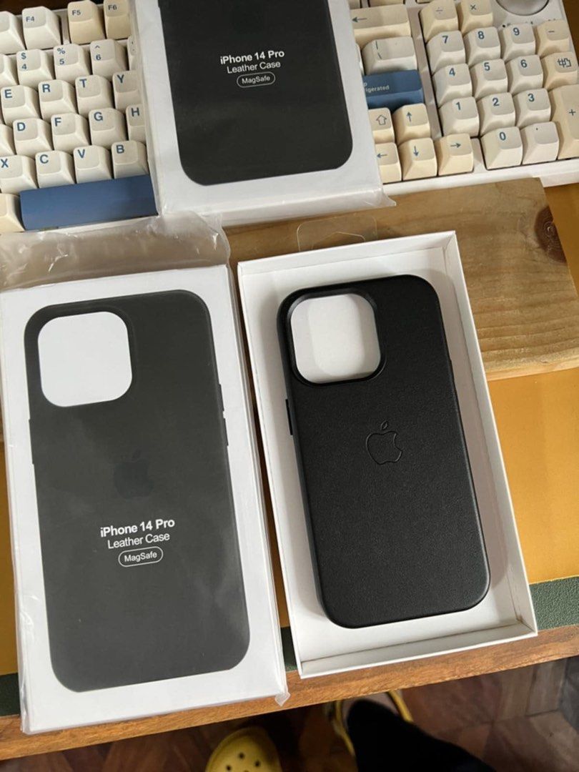 iPhone 14 Pro Magsafe Leather Case (Category: Cases & Sleeves) located in Manila. Submitted by ceeyashop (Listing ID 1356629653, Image 3). Description: Pm me, Available on hand [ Other colors are also available ] Lalamove,Grab,J&T COD will do!.