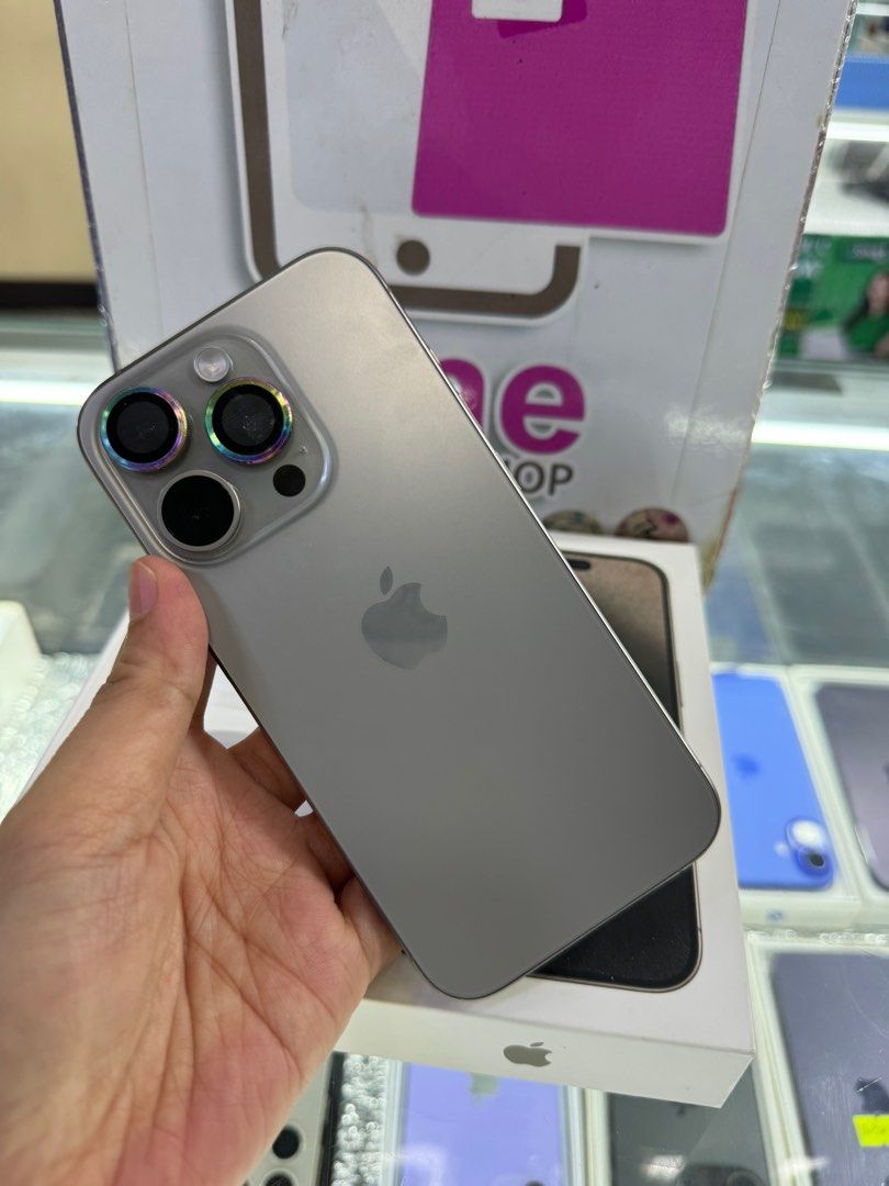 iphone 15 pro 256gb dual sim good as new (Category: iPhone 15 Series) located in Cainta. Submitted by vine_gadget_shop (Listing ID 1356766671, Image 2). Description: iphone 15 pro 256gb dual sim good as new complete package hk variant pick up store greenhills shopping center we accept trade in we accepy credit card and ggives installment we do cod and door to door we ship nationwide for fast transaction call 09277368323 look for vine visit my fb 