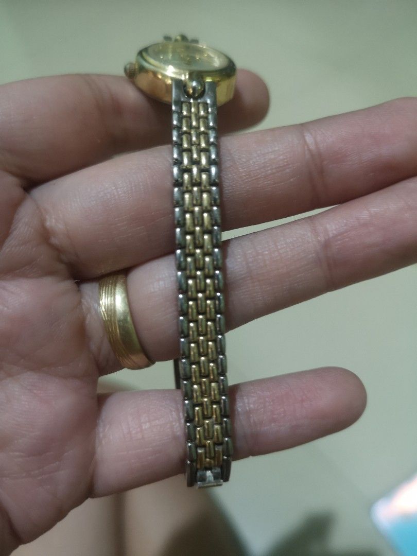 JACKQULINE SMITH WATCH (Category: Women's Watches) located in Lucena. Submitted by watchmateph (Listing ID 1356654540, Image 3). Description: Watch is working and newly replaced battery.