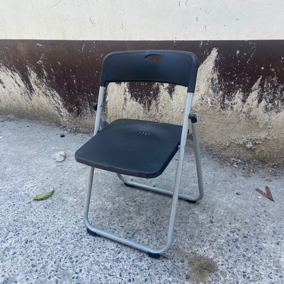 Japan Surplus Folding Chair (4pcs) (Category: Chairs) located in Taguig. Submitted by nessyyy (Listing ID 1356650161, Image 1). Description: Japan Surplus Folding Chairs -have 4pcs of this -dm for nego minor issues: scratches only Mode of Delivery: Lalamove or Grab only Mode of Payment: Gcash onlyy.