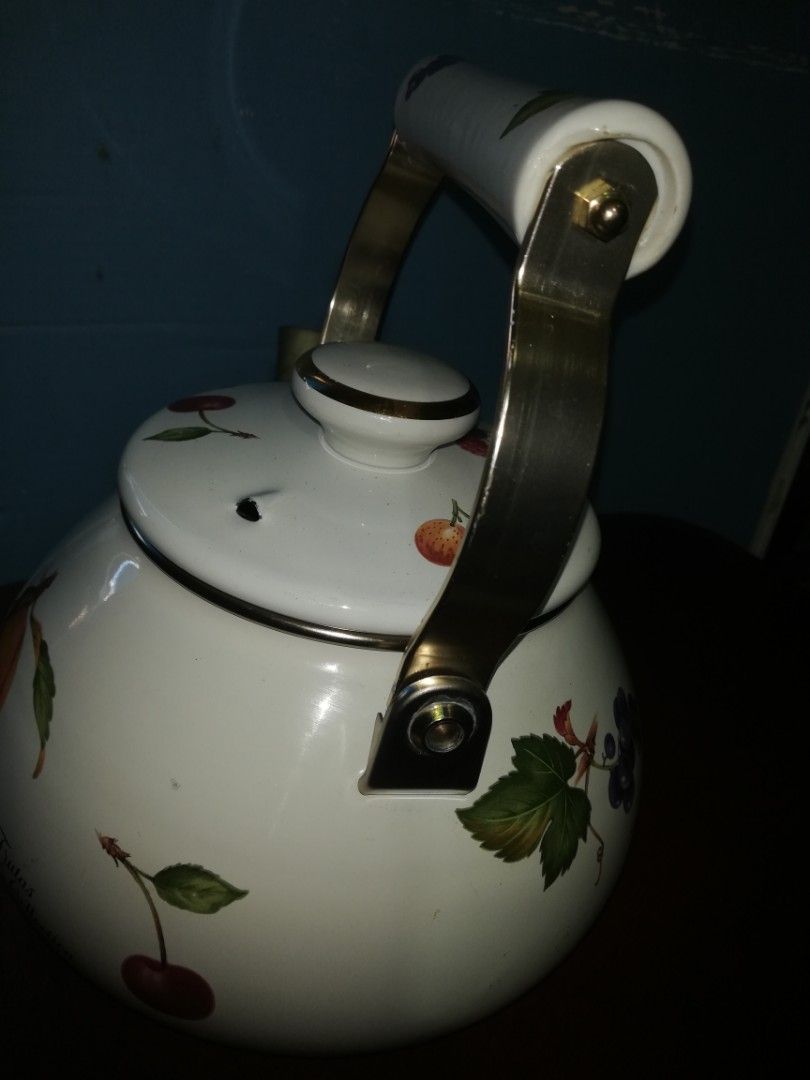 kettle enamel fruitas collection,1.8L (Category: Cookware & Accessories) located in Paranaque City. Submitted by 4thestate.surplusan (Listing ID 1356710447, Image 3). Description: an enamel kettle fruitas collection, a,slight scratch on cover. slightly used..