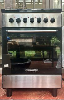 La Germania Electric Cooking Range