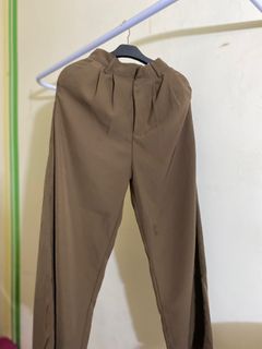 (Kategori: ) berada di . Dikirim oleh aleyawear.id (ID iklan 1356631045, Gambar 1). Deskripsi: .
