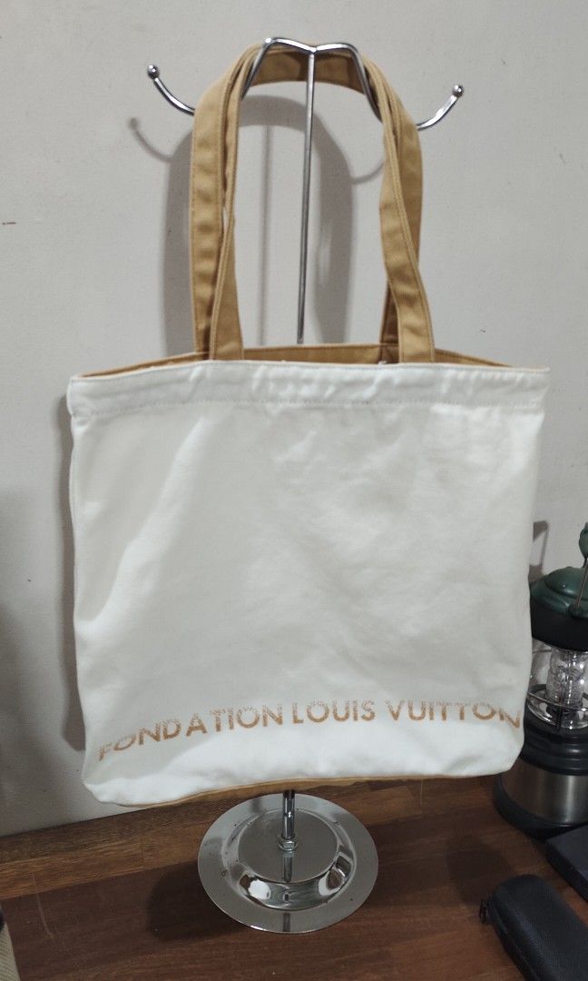 LV Louis Vuitton Foundation Tote Bag (Category: Luxury Bags & Wallets) located in Santa Cruz. Submitted by retroflash (Listing ID 1356670059, Image 1). Description: L.V Fondation Tote Bag🥰 Nakuha ko ito, amoy expensive na perfume #iykyk L 15 inches; H 13 inches May unnoticeable na stains pero parang washable naman (see more details sa pictures) Overall very good condition 100% cotton Japan Source 1200 only🥰.