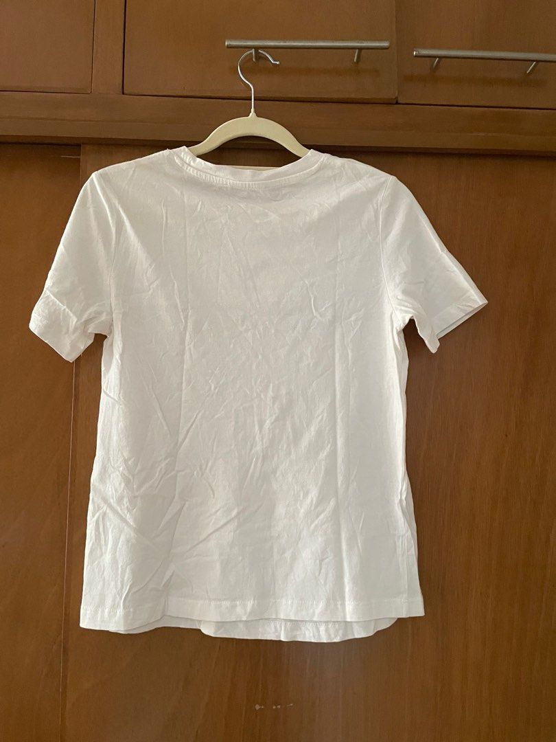 Mango Authentic T-Shirt (Category: Shirts) located in Manila. Submitted by cloudymondi (Listing ID 1356703916, Image 3). Description: .