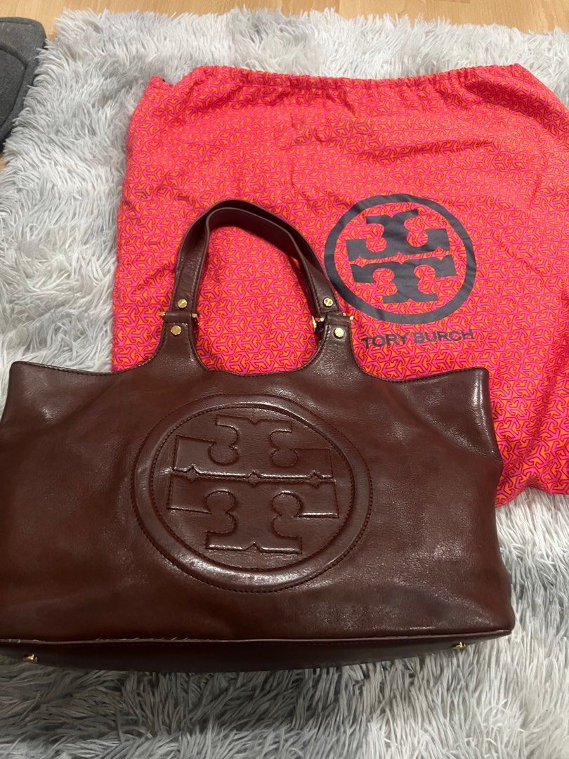 Original Tory Burch (Category: Luxury Bags & Wallets) located in Quezon City. Submitted by tangled8 (Listing ID 1356724142, Image 2). Description: Original Tory Burch bought in USA. Color Brown complete with dust bag and paper bag.