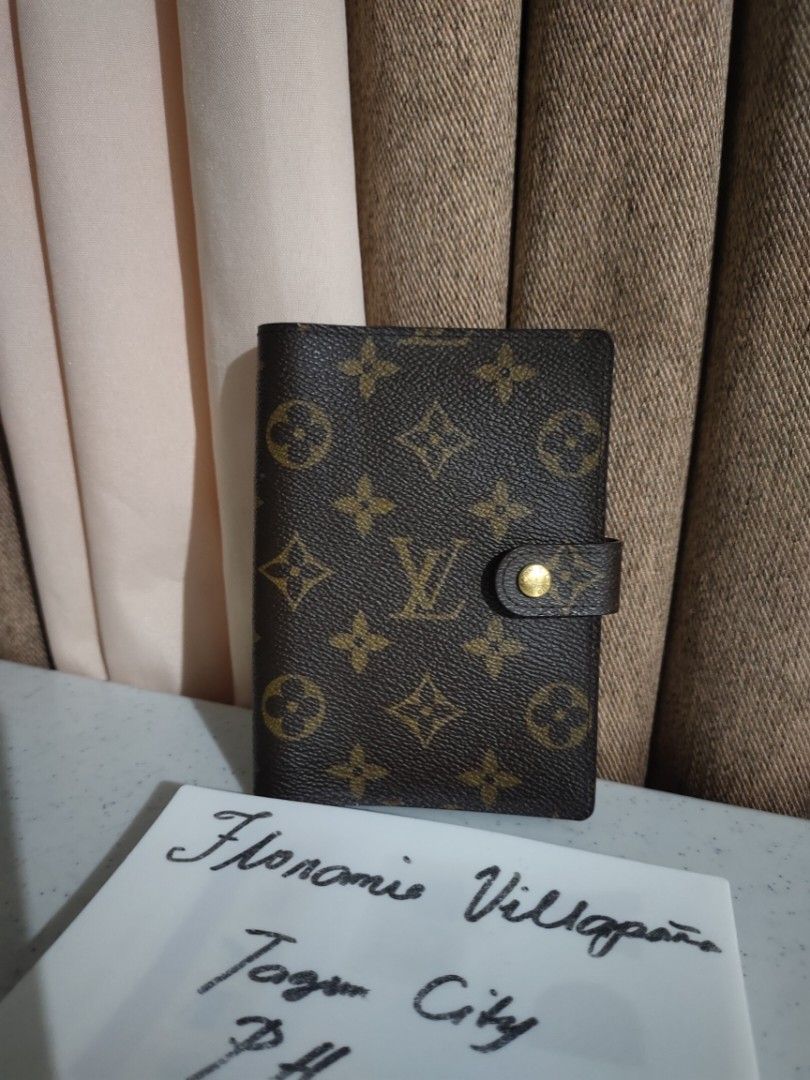 orig.lv Agenda PM size (Category: Luxury Bags & Wallets) located in Tagum. Submitted by janmarion049706 (Listing ID 1348406442, Image 1). Description: very good condition no cracks super ganda pa Japan items money back if proven fake.