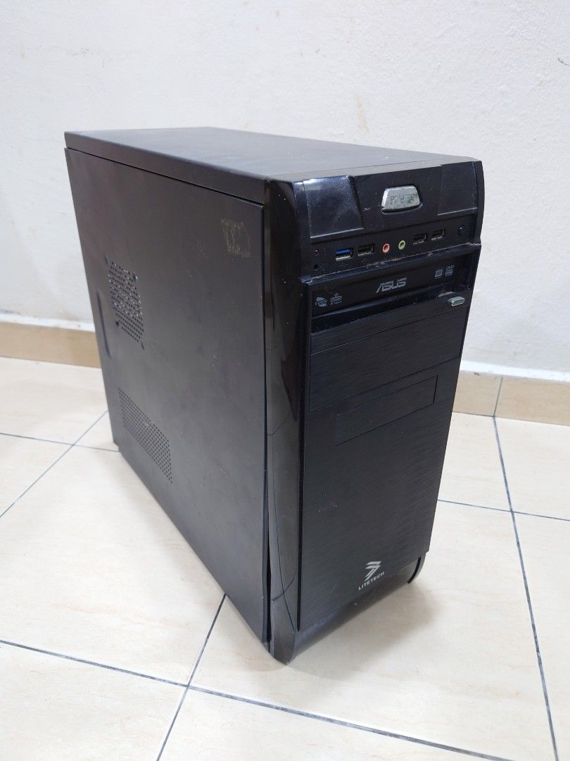 PC Computer Desktop (Category: Desktops) located in Puchong. Submitted by luqman2specky (Listing ID 1356717029, Image 1). Description: Boleh Nego lagi PC Custom saya dulu, dah downgrade GPU RAM tapi masih laju sebab base spec tinggi: Motherboard Asus P8Z77-V LX RAM DDR3 4GB Processor Intel i5 Case & Power supply Litetech Ada harddisk DVD driver WD Sata SSD 480GB Free keyboard kalau nk Jual harga owner tiada untung 😅 takpelah.