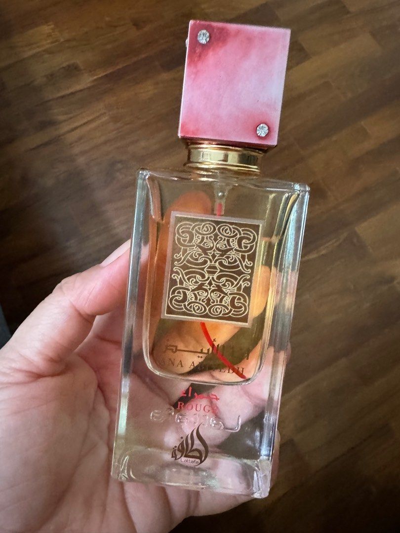 Perfume Declutter (Category: Fragrance & Deodorants) located in Singapore. Submitted by ecel215 (Listing ID 1356668185, Image 4). Description: Assorted perfumes. Just sprayed for testing. Daisy Eau So Fresh-125ml EDT-Tester box : $50 Chloe Nomade EDP 75 ml- tester box: $60 Jimmy choo perfume (used) : $15 Lataffa Rouge EDP 60 ml- $10 The cap has faded coz I wiped it with alcohol All authentic Meet at my convenience. Lowballers will be blocked. .