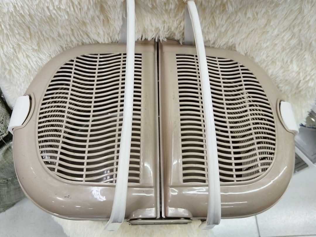 plastic basket (Category: Storage Boxes & Baskets) located in Manila. Submitted by asstditems (Listing ID 1356703493, Image 3). Description: mn Same day delivery via Lalamove Location: Manila Mop: Cod/Gcash payment.