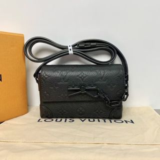 (Category: ) located in . Submitted by collynluxurybag (Listing ID 1356680170, Image 1). Description: .