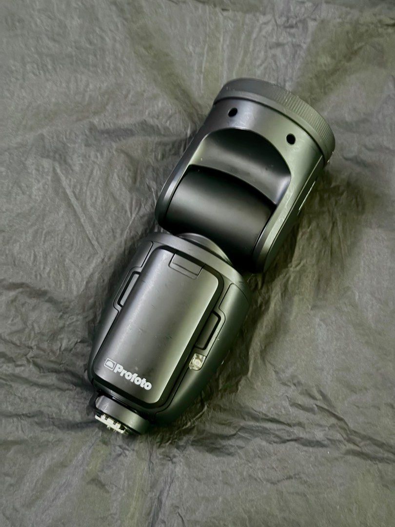Profoto A1 AirTTL-C (Category: Flashes) located in Quezon City. Submitted by .uwuwu (Listing ID 1356642642, Image 3). Description: In good condition. It has a few dings and scratches from regular use, but it works perfectly. Recently serviced, including a brand-new flash tube replacement, so it’s ready to go Includes the box, charger, case, soft diffuser Payment via bank transfer, GCash, or PayPal.