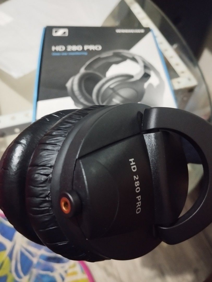 Sennheiser HD280 Pro (Detachable Cable) (Category: Headphones & Headsets) located in Antipolo. Submitted by cantankerous101 (Listing ID 1356662905, Image 2). Description: Closed back Studio Monitor Modded to detachable cable included: Box 3.5mm cable 3.5mm cable with Boom Mic for calls/gaming.