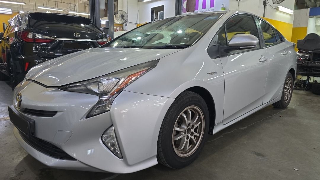 Toyota Prius Hybrid Car Rental ✨PHV✨ Grab Gojek Tada Ryde From $70/day628874248335381128