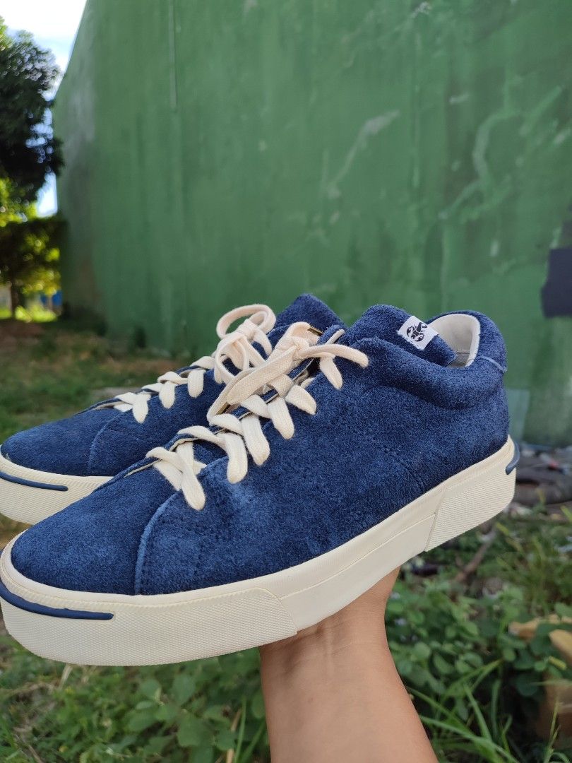 Visvim x Sophnet 2012 Foley Lo (Category: Sneakers) located in Puerto Princesa. Submitted by thriftedsoulsy2k (Listing ID 1356623601, Image 1). Description: Visvim x Sophnet 2012 Foley Lo size 8 US can fit to 8.5 minor sign of usage.