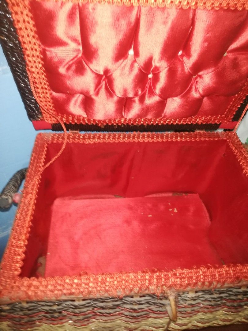 vtg sewing basket (Category: Storage Boxes & Baskets) located in Paranaque City. Submitted by 4thestate.surplusan (Listing ID 1356746325, Image 3). Description: vtg sewing basket, organizer, japan.28cm x 21cm w x 19cm h. issue. red lining..