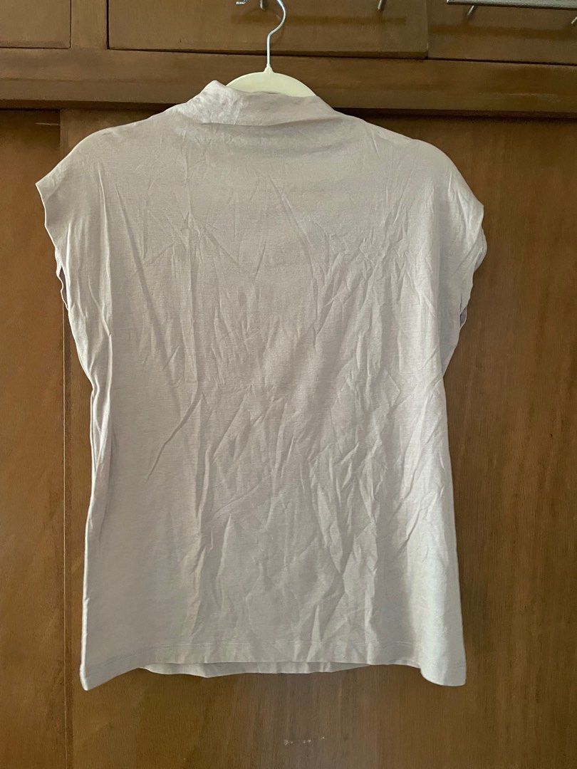 Zara Authentic Mock Neck Top (Category: Blouses) located in Manila. Submitted by cloudymondi (Listing ID 1356704369, Image 1). Description: .