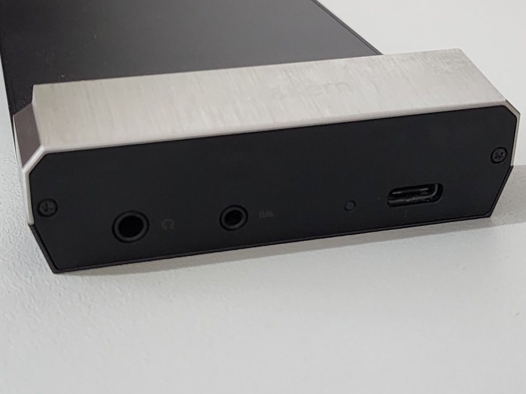 Astell and Kern SP1000 SS Amp (Category: Portable Audio Accessories) located in Quezon City. Submitted by carpsmd (Listing ID 1356904146, Image 2). Description: Private seller Item: Astell and Kern SP1000 Ultima SS Amp Item condition: very good. I am the 2nd owner (got this from a trade but barely used it) The battery can last you up to 4 hours on moderate volume level Item complete: No. Unit only Comes with free leather case Price: 20,000 RFS: D