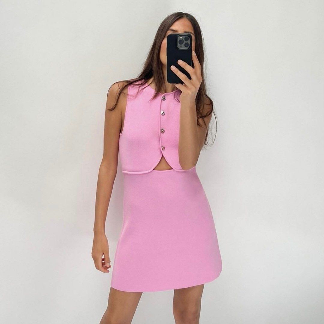 BNWT ZARA Zara Cut out knit mini dress in Pink Women s Fashion