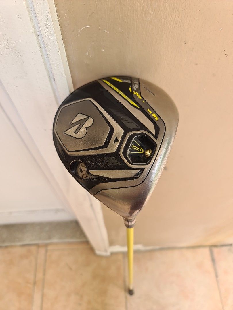 Bridgestone Tour B JGR golf driver (Category: Golf) located in Makati City. Submitted by harvesting_game (Listing ID 1356842330, Image 1). Description: Bridgestone Tour B JGR 9 degree driver with: Tour AD graphite shaft R flex 9 degree loft headcover with light shaft, hits long! enjoy.. am selling to downsize. I will use whatever is left from this and my Ping G425 12 degree, Bridgestone Tour B JGR 10.5 degree and Yamaha RMX 10.5 degree drivers, t