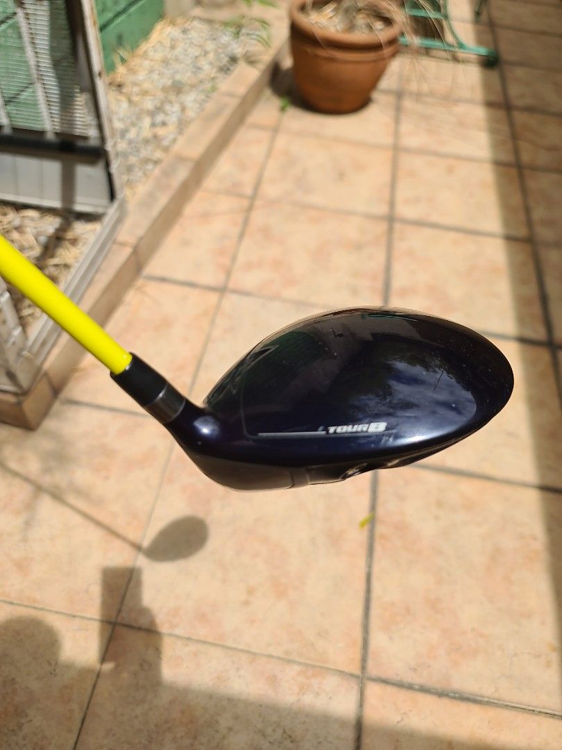 Bridgestone Tour B JGR golf driver (Category: Golf) located in Makati City. Submitted by harvesting_game (Listing ID 1356842330, Image 3). Description: Bridgestone Tour B JGR 9 degree driver with: Tour AD graphite shaft R flex 9 degree loft headcover with light shaft, hits long! enjoy.. am selling to downsize. I will use whatever is left from this and my Ping G425 12 degree, Bridgestone Tour B JGR 10.5 degree and Yamaha RMX 10.5 degree drivers, t