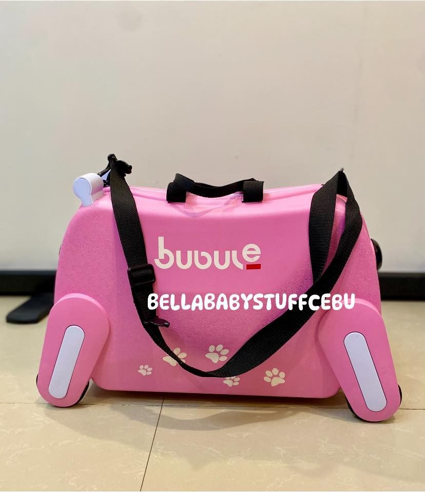bubule Ride On Kids Luggage (Category: Other Babies Going Out Needs) located in Cebu City. Submitted by bellababystuffcebu (Listing ID 1356887257, Image 3). Description: bubule Ride On Kids Luggage Preloved in very Like New Condition Please see video for reference https://fb.watch/y5sSsqEkRJ/? PICK UP TALISAY DELIVERY BUYERS EXPENSE COD AVAILABLE.