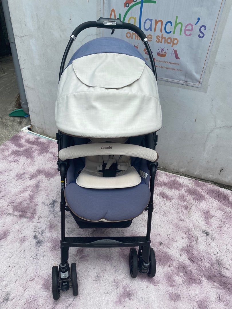 Combi Handy A4cas Stroller (Category: Strollers) located in Manila. Submitted by avalanchesonlineshopmainacount (Listing ID 1356833995, Image 2). Description: Budget meal stroller wash and ready to used.