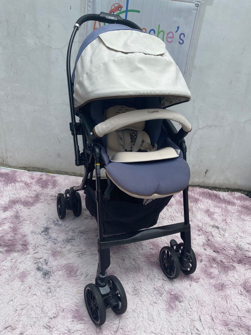 Combi Handy A4cas Stroller (Category: Strollers) located in Manila. Submitted by avalanchesonlineshopmainacount (Listing ID 1356833995, Image 3). Description: Budget meal stroller wash and ready to used.