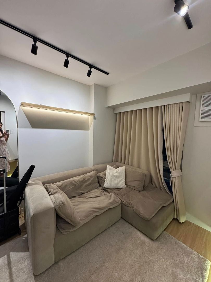 Condominium For Rent Avida Towers 9th Ave. BGC (Category: Apartments & Condos) located in Quezon City. Submitted by leadvision.realty (Listing ID 1356849359, Image 2). Description: Property Name: Avida Towers BGC Property Code: 580-LC-AT9A Lease Price: 55,000 Inclusive of Association Dues Tower 1 1 Bedroom 1 Bathroom 3rd Floor Fully Furnished 38sqm Lease Duration: 1 year Lester Velez The Lead Realty 09175208825.