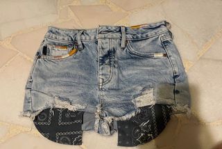 (Category: ) located in . Submitted by kgjs66gg6v99624 (Listing ID 1356972452, Image 1). Description: .