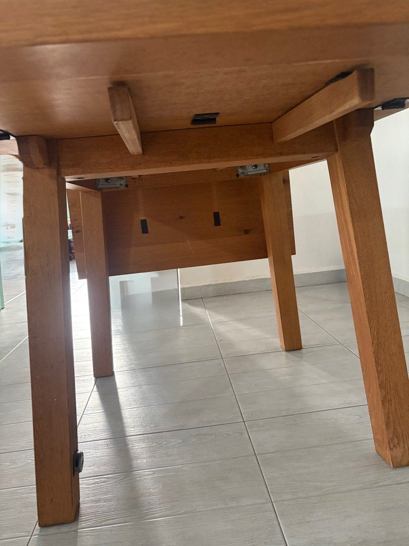 Dining Table (Category: Tables & Sets) located in Singapore. Submitted by eang1606 (Listing ID 1356923601, Image 3). Description: Foldable wood table, the entire length is around 1.5m. .