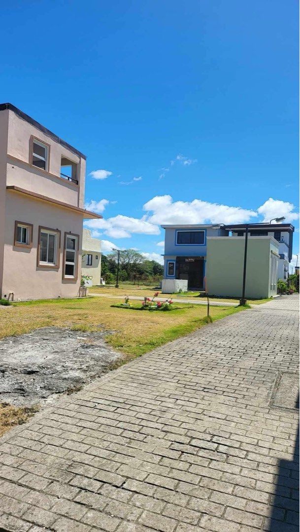 Garden of Tranquility (Category: Memorial Lot) located in Valenzuela. Submitted by kaelstoypalace (Listing ID 1356814770, Image 3). Description: ☘️ PEACEFUL RESTING PLACE FOR SALE ☘️ 𝒟ℯ𝓉𝒶𝒾𝓁𝓈: 𝙽𝙰𝙼𝙴: GARDEN OF TRANQUILITY 𝙻𝙾𝙲𝙰𝚃𝙸𝙾𝙽: Imus, Cavite 𝒜𝓋𝒶𝒾𝓁𝒶𝒷𝓁ℯ: Lawn Lots, Mini Garden, Colombarium, & Mausoleum Message me for more info! 💕.