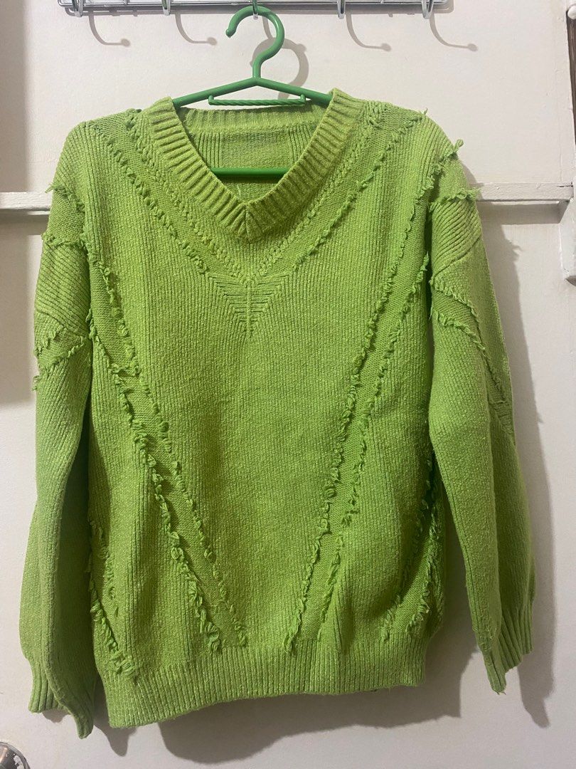 Green Knitted Sweater (Category: Coats, Jackets and Outerwear) located in Quezon City. Submitted by shemboti (Listing ID 1356860537, Image 1). Description: Fits S. Very nice quality!!! Perfect as an inner layer.