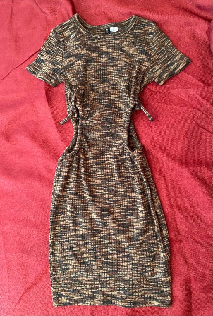 H&M Brown Dress (XXS) (Category: Dresses) located in Manila. Submitted by erythquake (Listing ID 1356836333, Image 1). Description: .