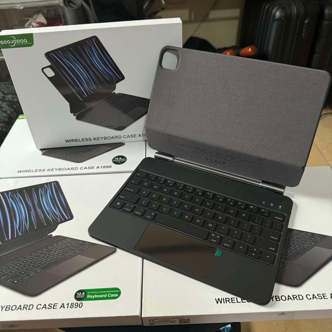 iPad Pro 11 2024 Magic Keyboard Case Magnetic Goojodoq Bluetooth 3rd Version (Category: Cases & Sleeves) located in Quezon City. Submitted by rcstny (Listing ID 1356924650, Image 1). Description: RESTOCKED! iPad Pro 11 2024 Magic Keyboard Case Magnetic Goojodoq Bluetooth 3rd Version ₱4,500 - Built-in Trackpad - Magnetic Holder: With a free-floating design - Front and Back Protection - Backlit Keys: on/off (7 colors) - USB-C Rechargeable Keyboard 