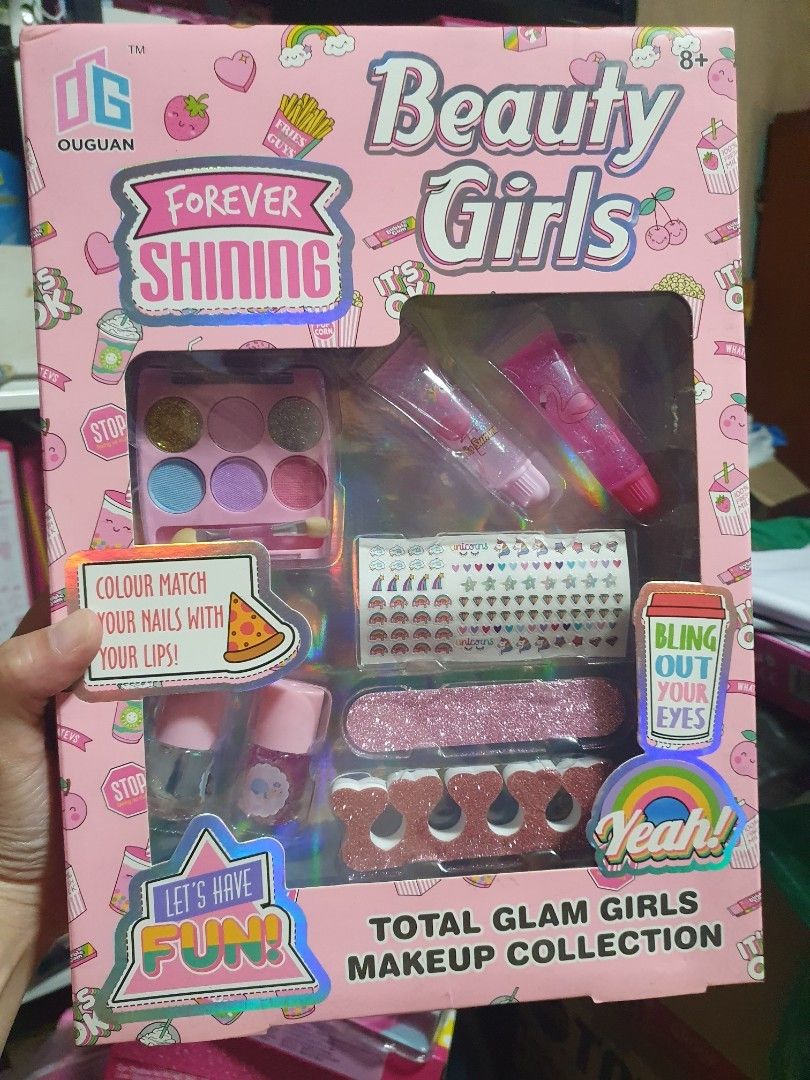 Kids make up, brandnew (Category: Makeup) located in Caloocan City. Submitted by francesca.shapmore1 (Listing ID 1356926337, Image 2). Description: Brandnew! hypoallergenic! safe for sensitive skin.